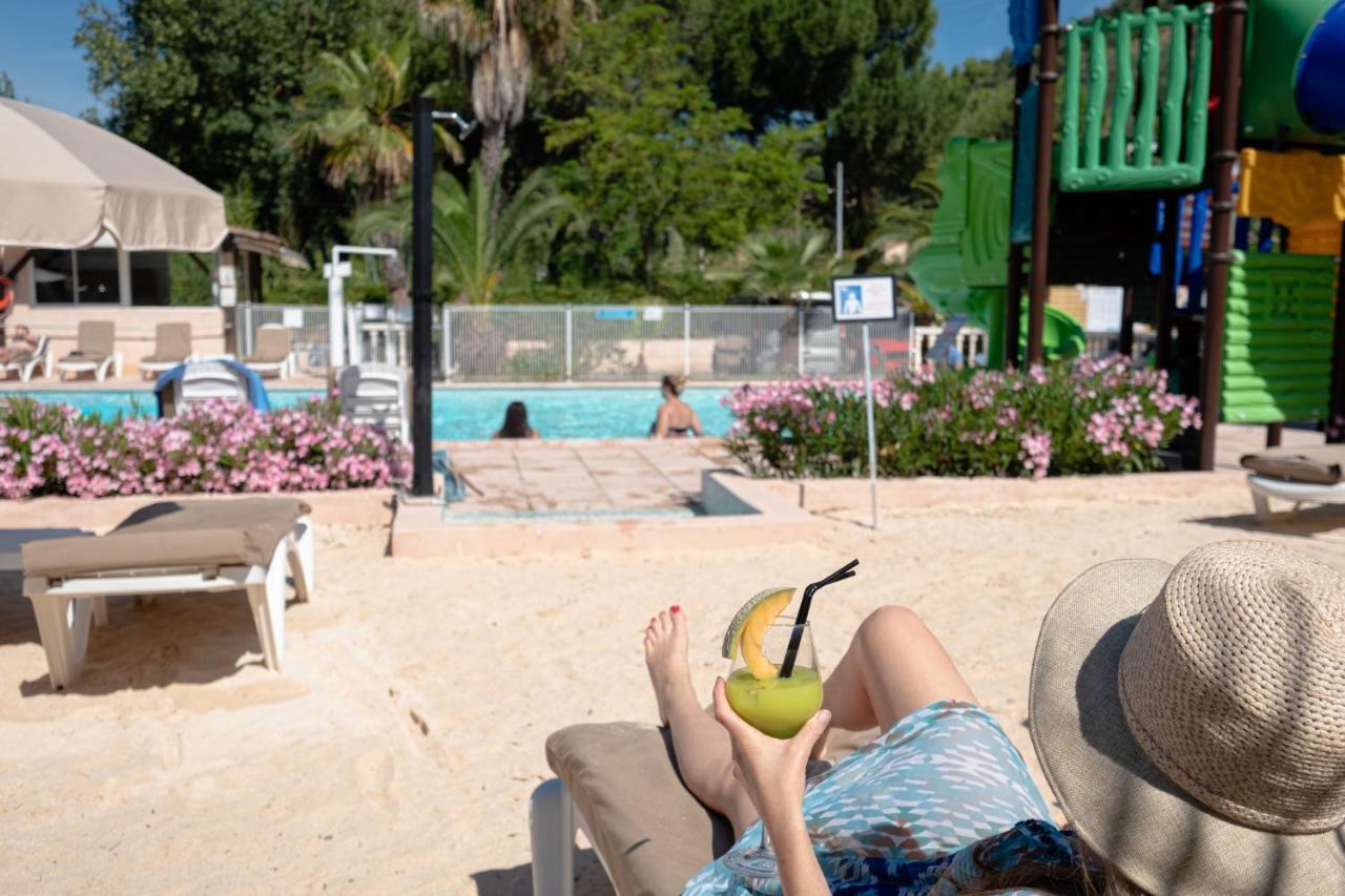 Camping Le Parc Des Monges Auribeau-sur-Siagne Exterior photo